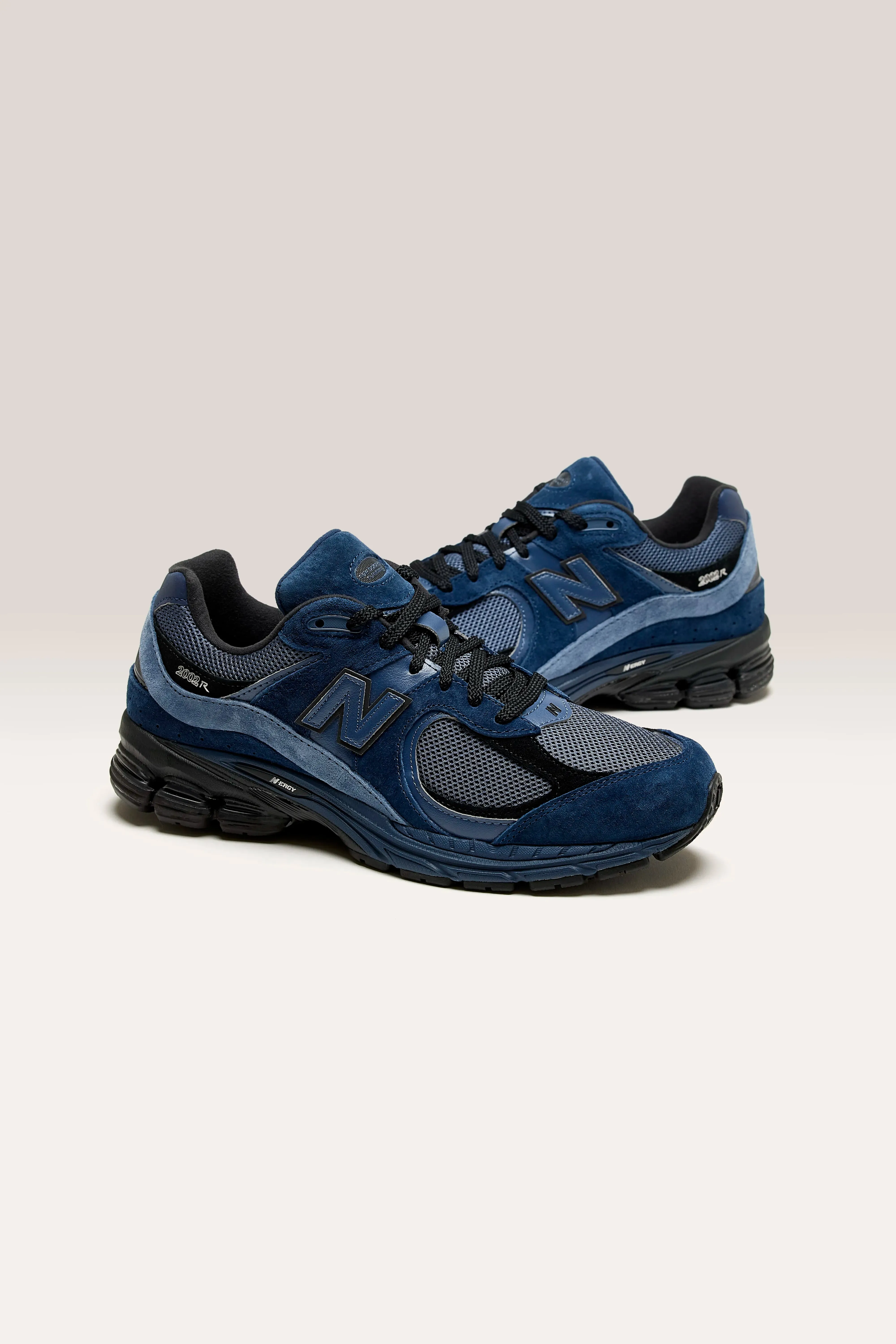 2002R For Men (242 / M / BLUE)