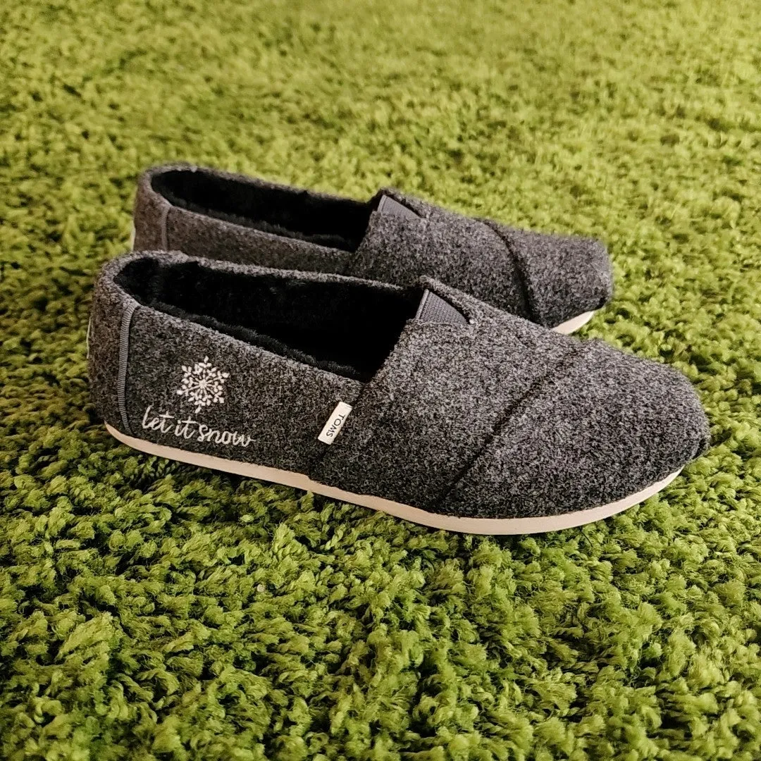 5.5 Toms Footwear