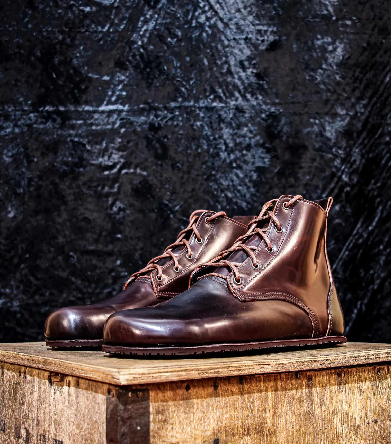 Barefoot Chukka Boots - Shell Cordovan