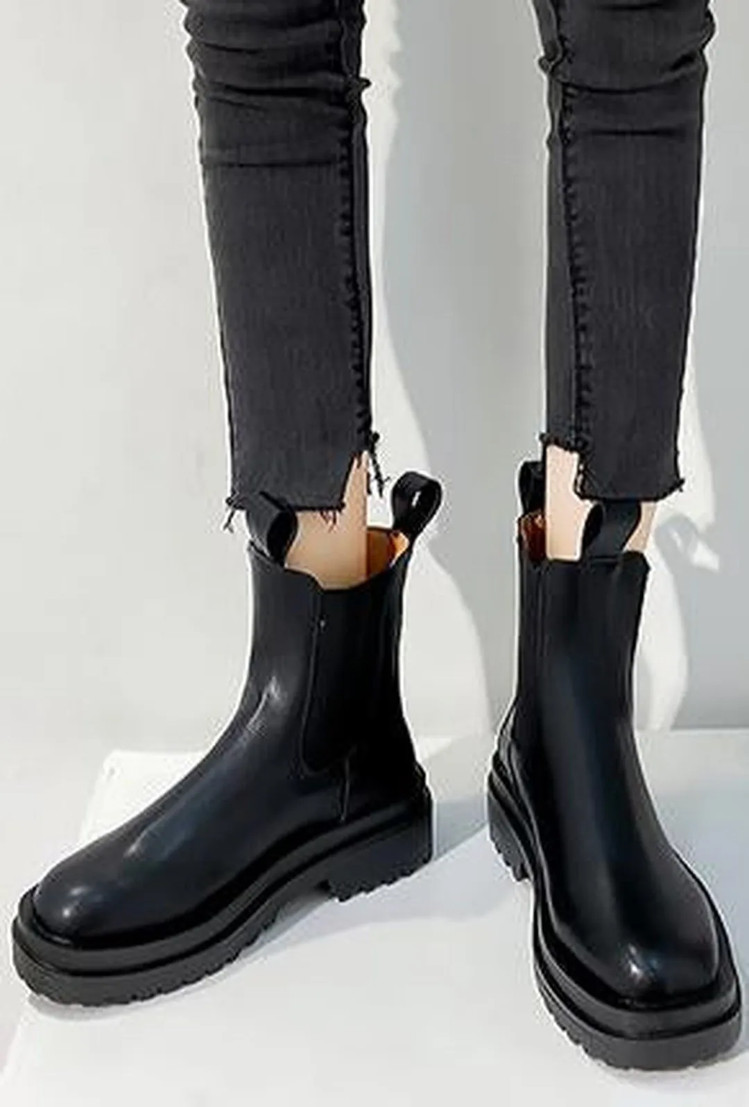 BETINA - CHUNKY CHELSEA BOOTS