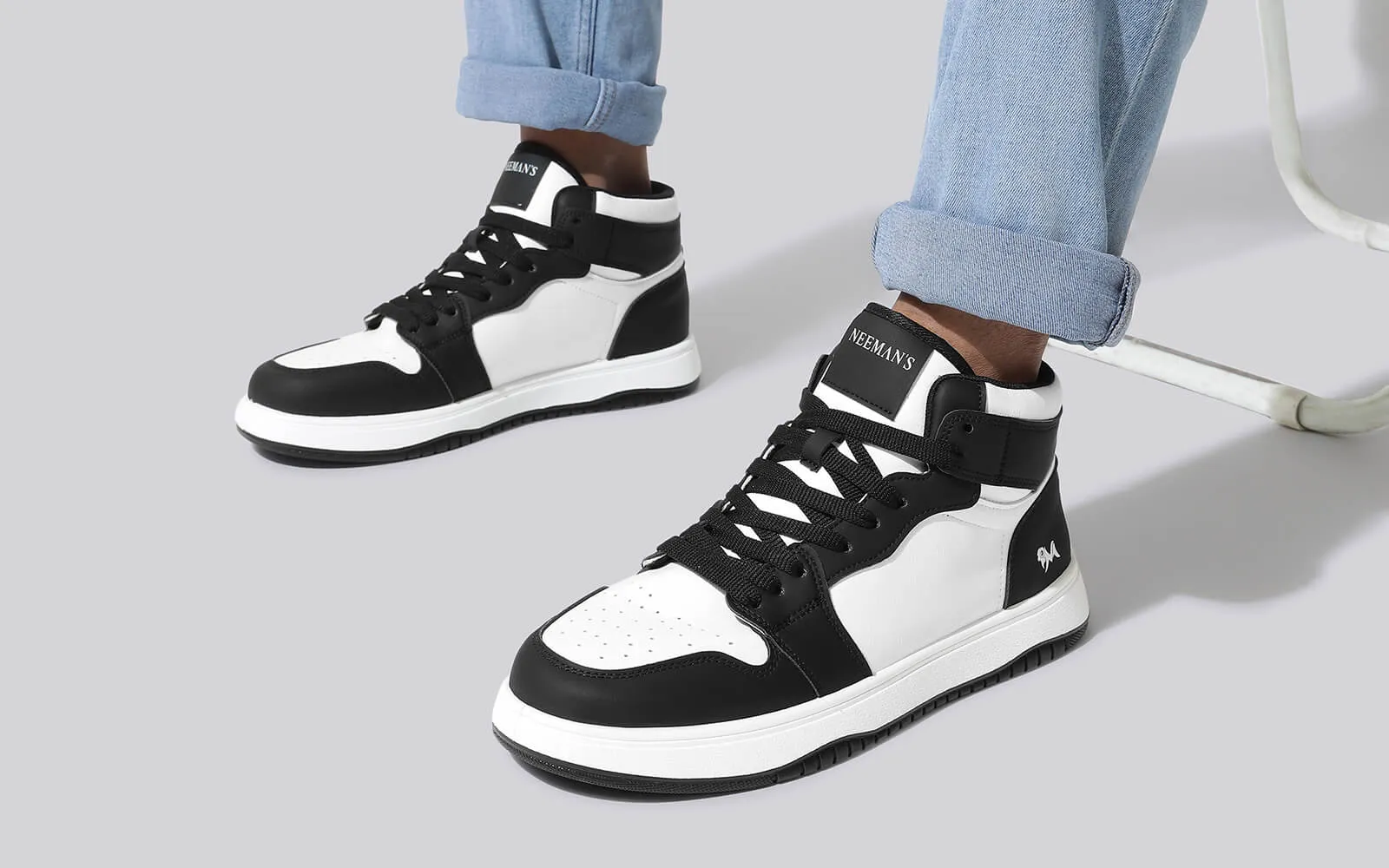 Character High Top : Black-White