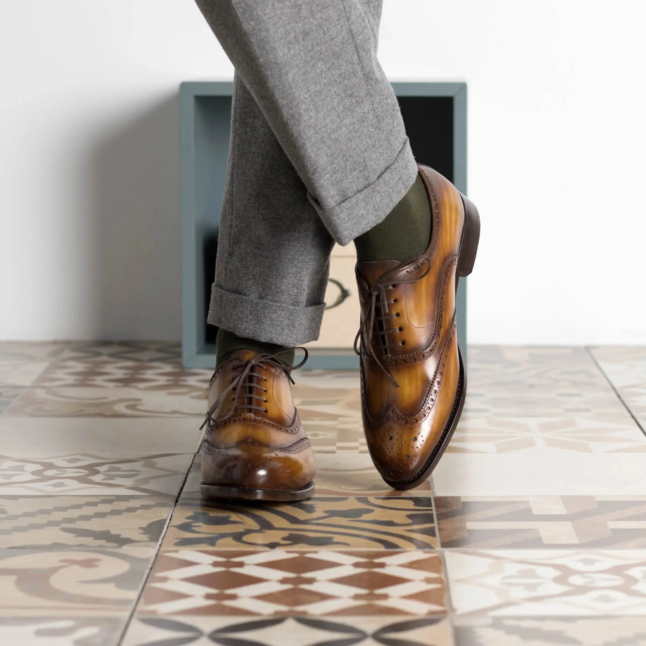 DapperFam Aeron in Cognac Men's Hand-Painted Patina Full Brogue