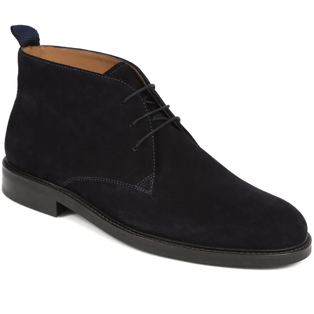 Deacon Suede Chukka Boots - DEACON / 319 224