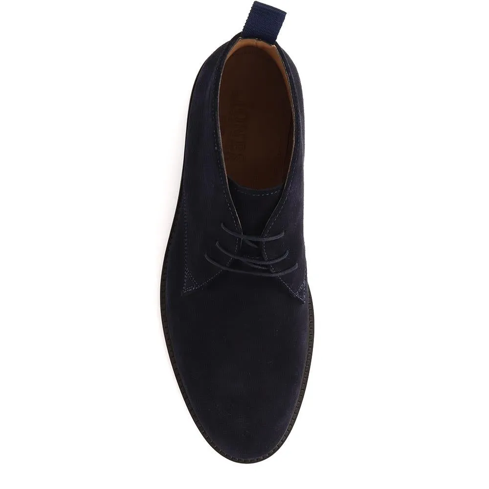 Deacon Suede Chukka Boots - DEACON / 319 224