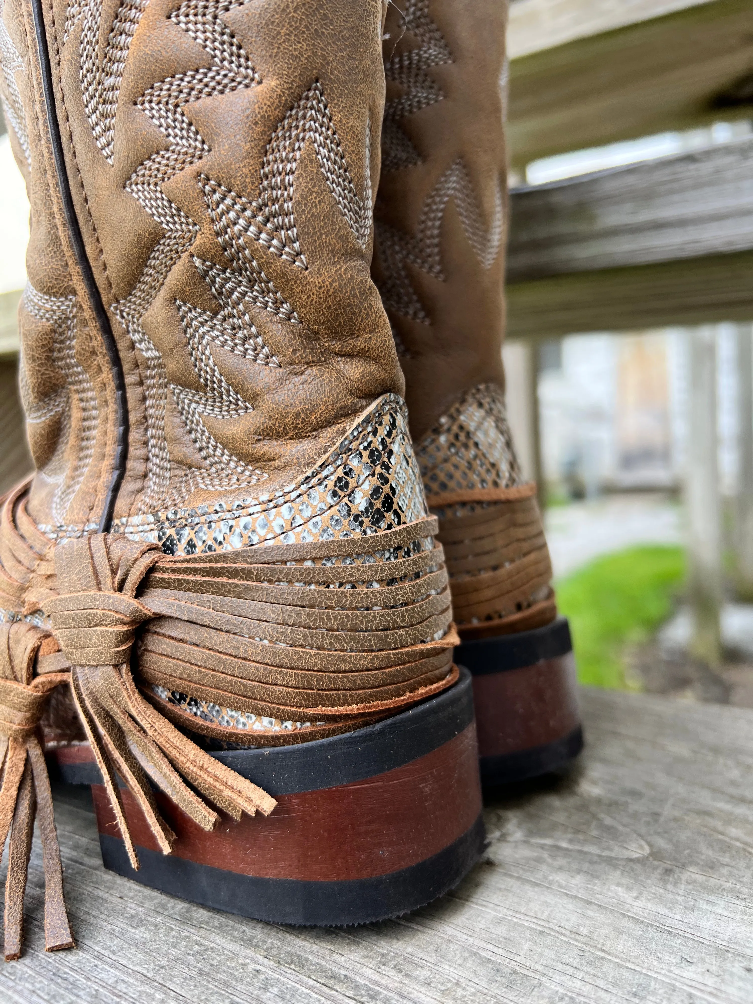 Laredo Women's Lula Tan Snake Square Toe Cowgirl Boots 5846