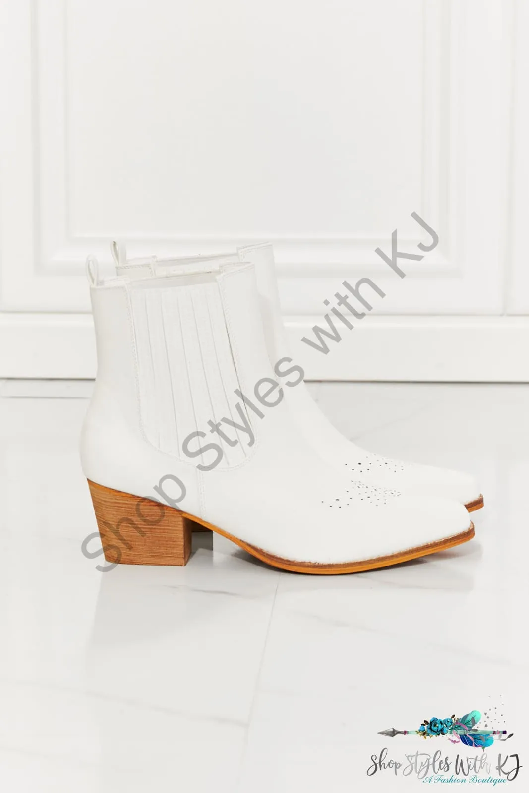 Love the Journey Stacked Heel Chelsea Boot in White