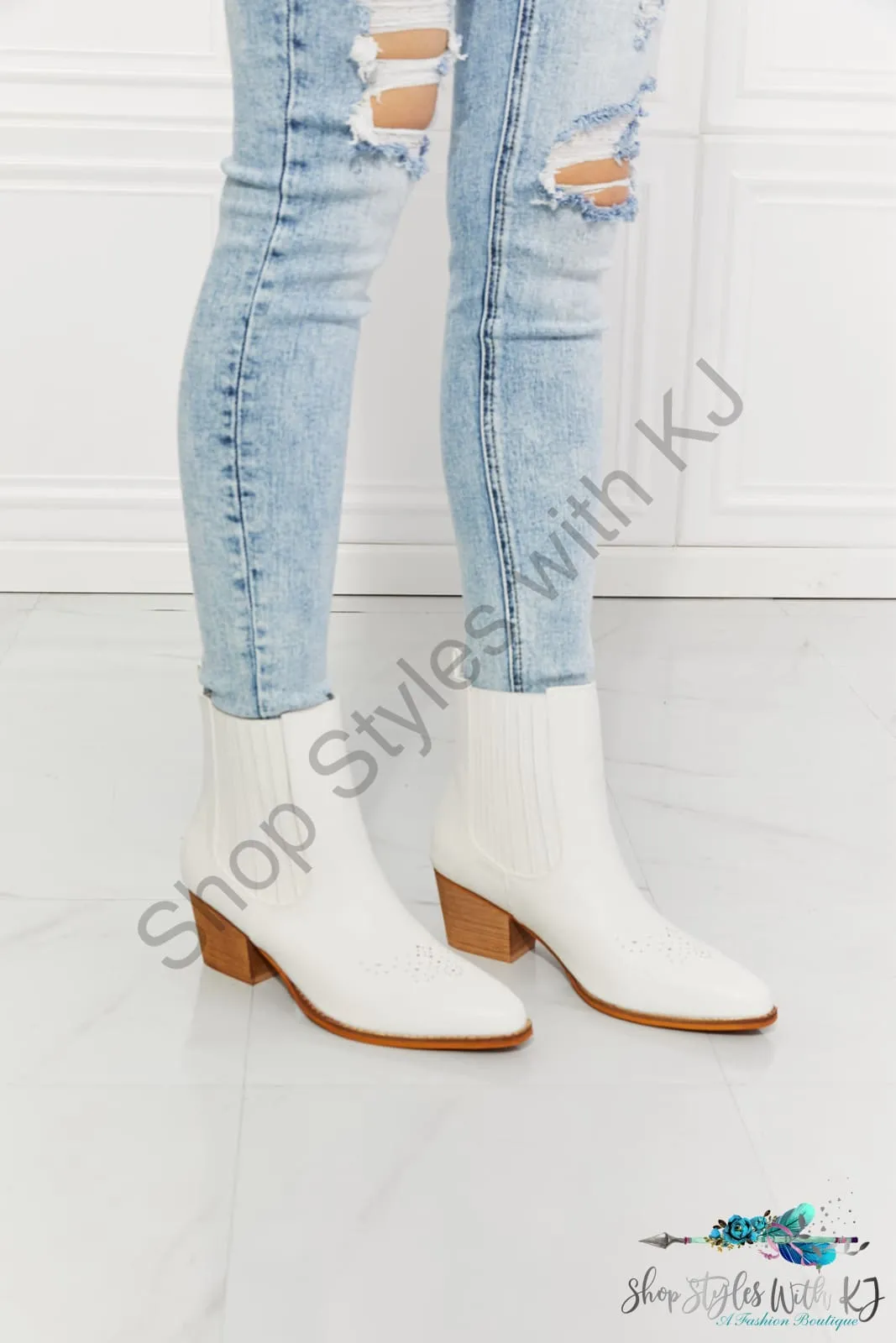 Love the Journey Stacked Heel Chelsea Boot in White