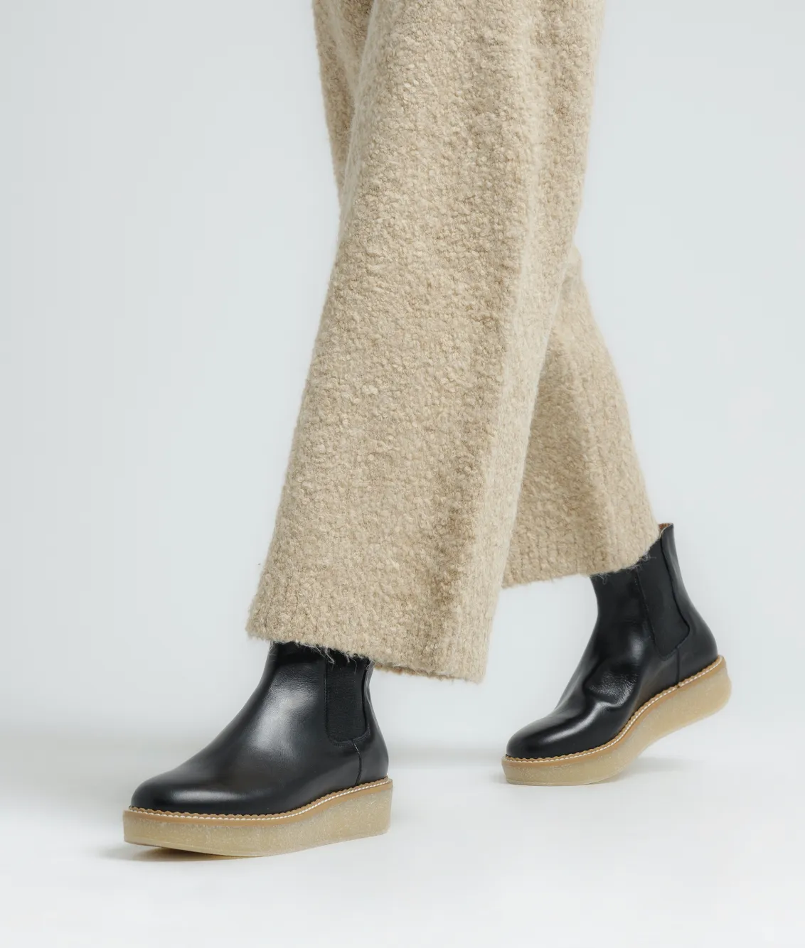 Machi Black Leather Chelsea Boots