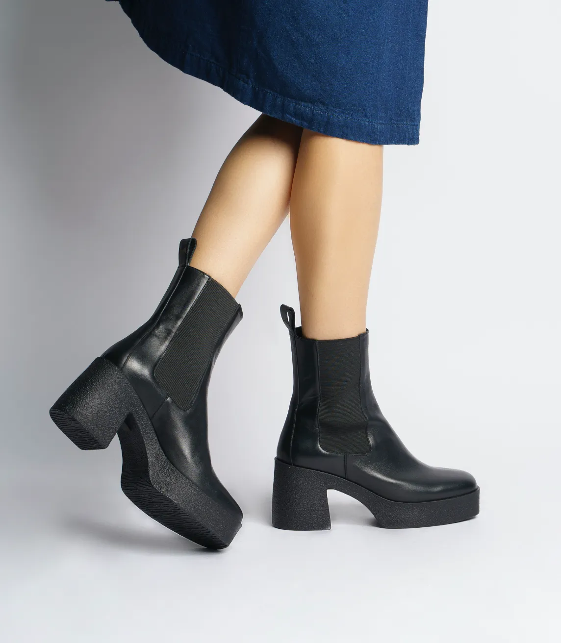 Momo Black Leather Chelsea Boots