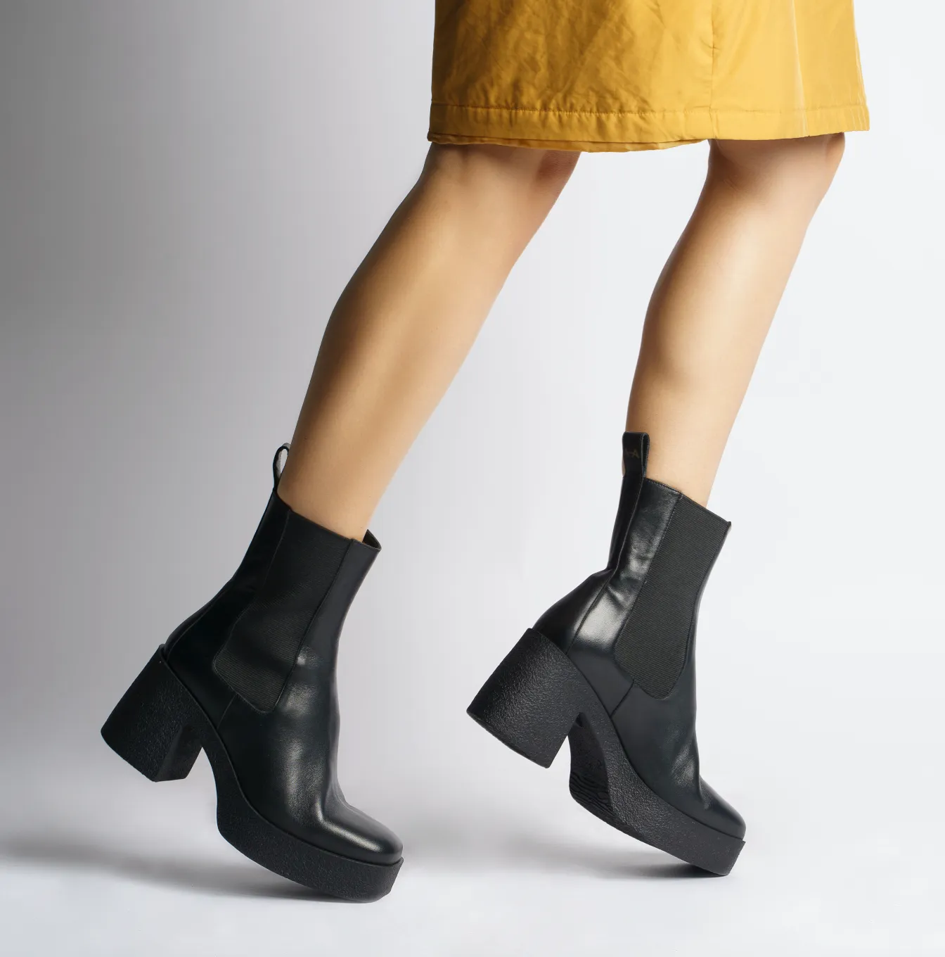 Momo Black Leather Chelsea Boots