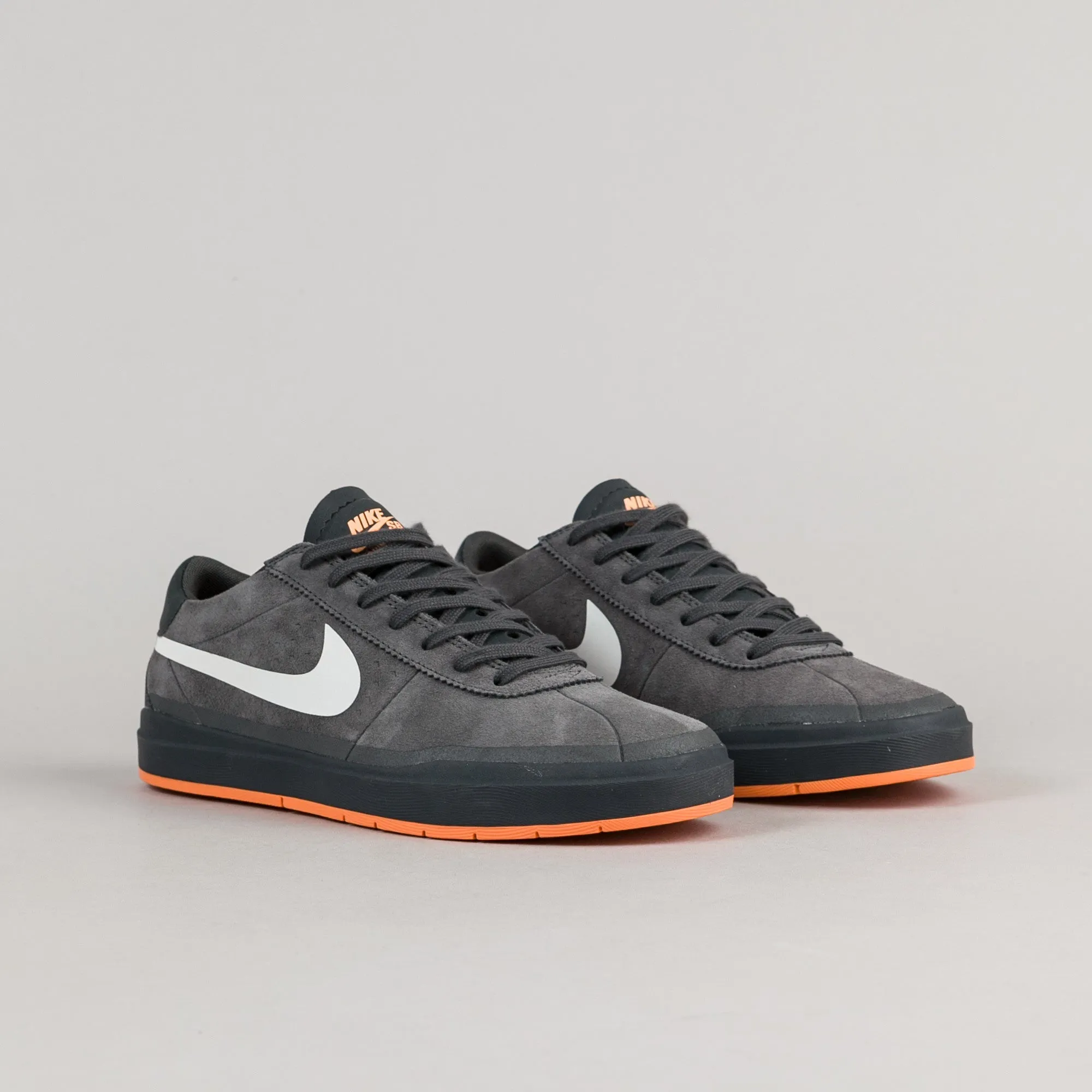 Nike SB Bruin Hyperfeel XT Shoes - Anthracite / White - Clay Orange