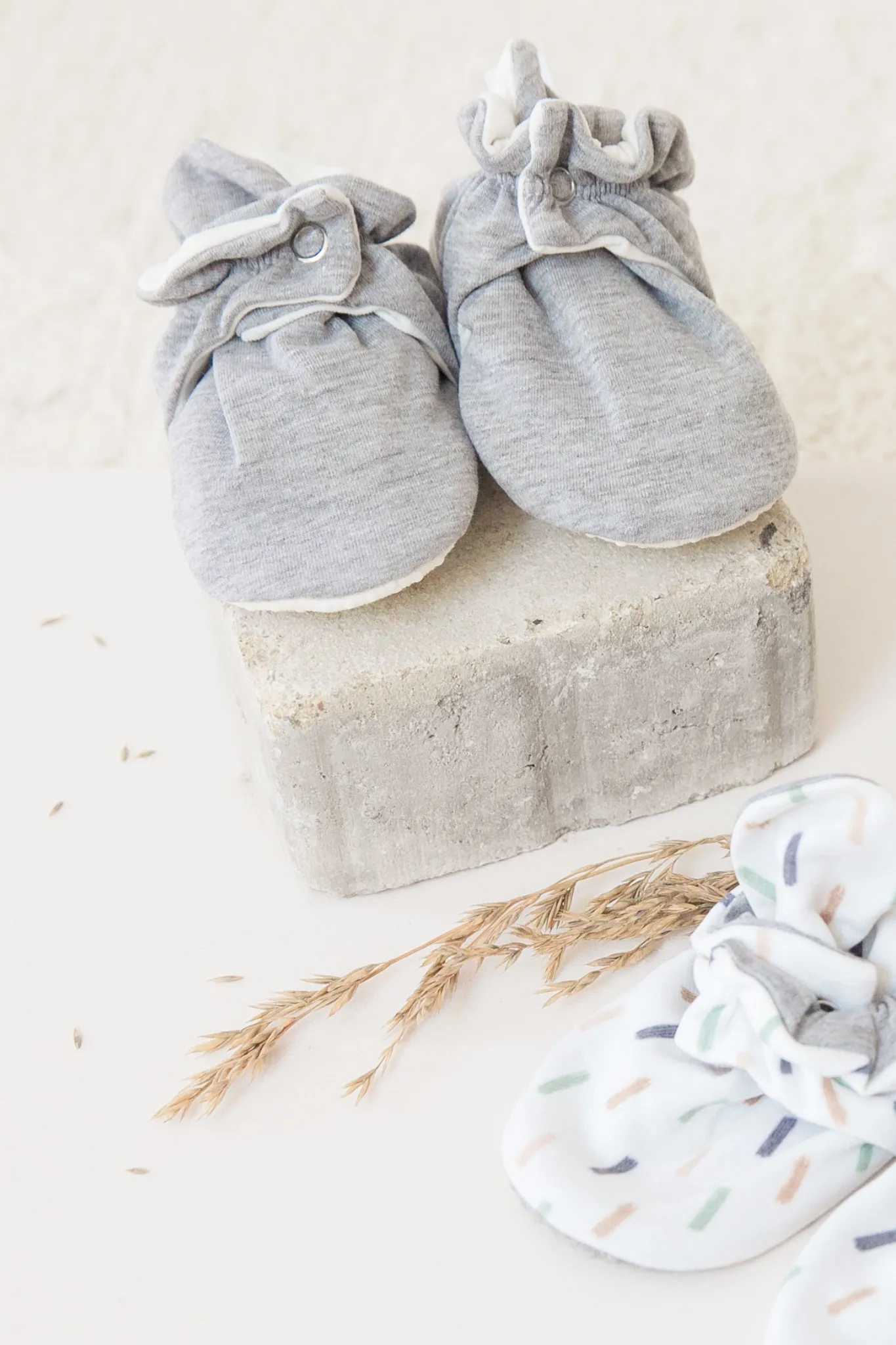 Organic Cotton Stay On Baby Booties | Non-Slip Sole | Gray | Available in 3 Sizes from 9-24 Months