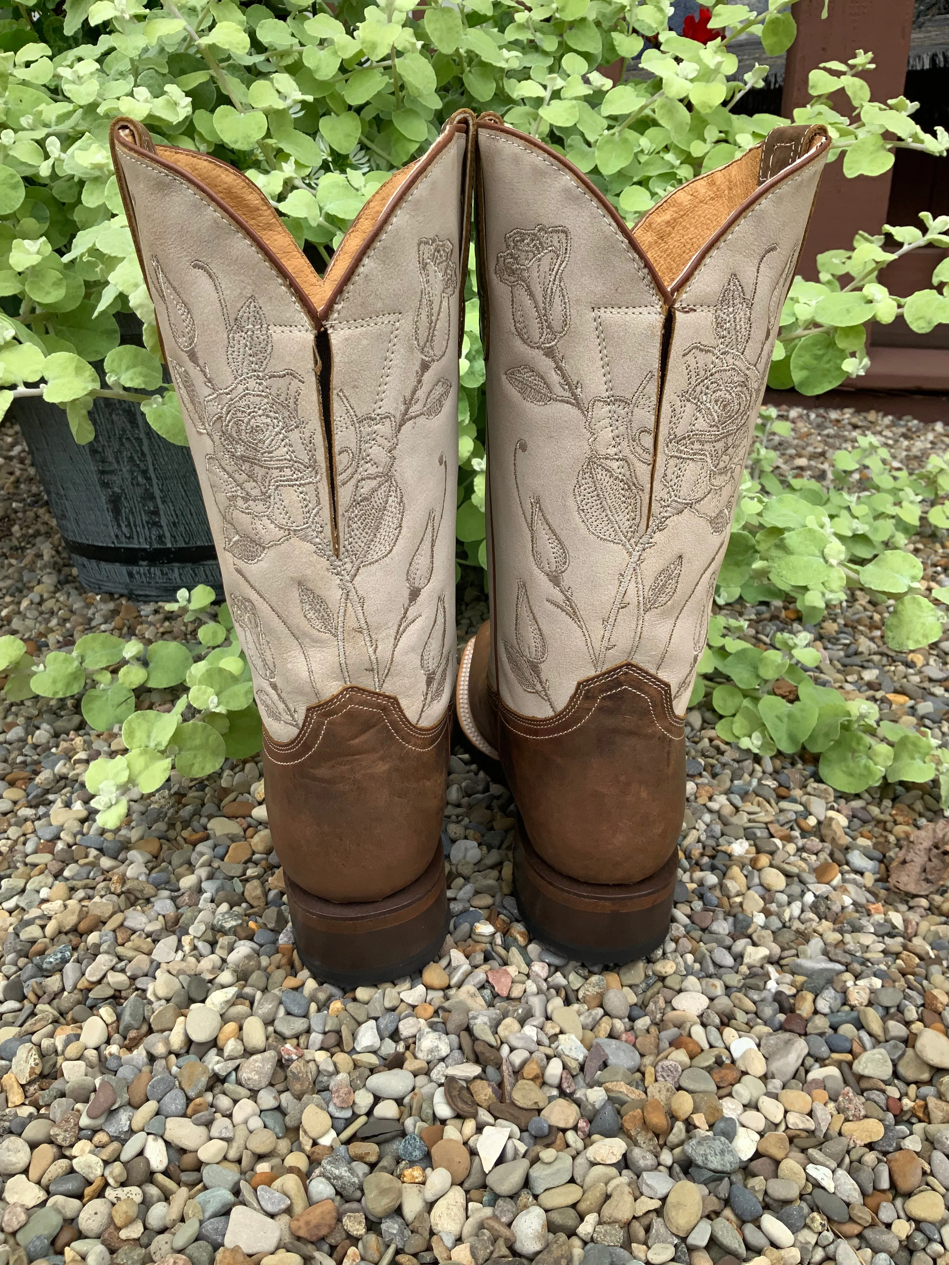 Roper Women's White Rose Wide Square Toe Cowgirl Boots 8019-8462