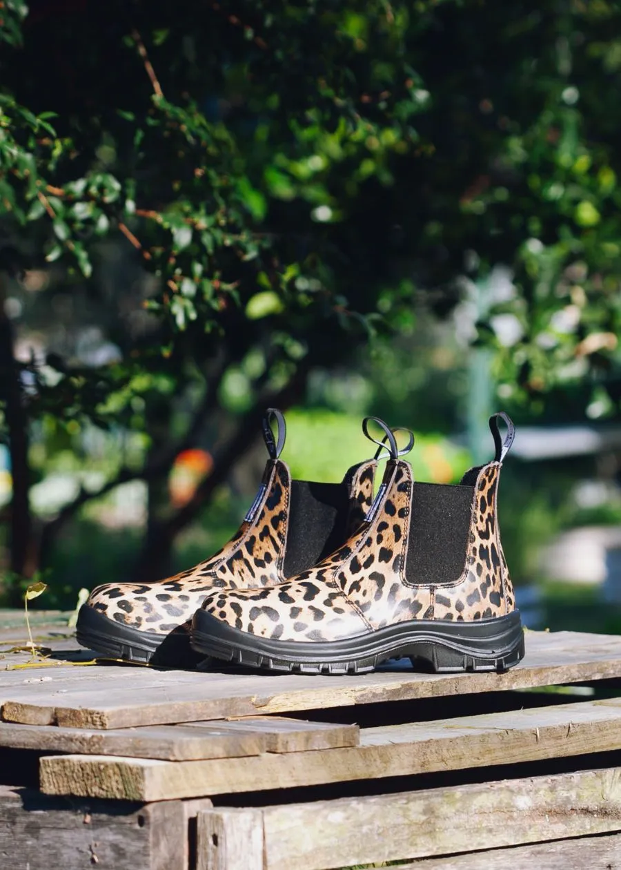 Strives: womens limited edition safety boots