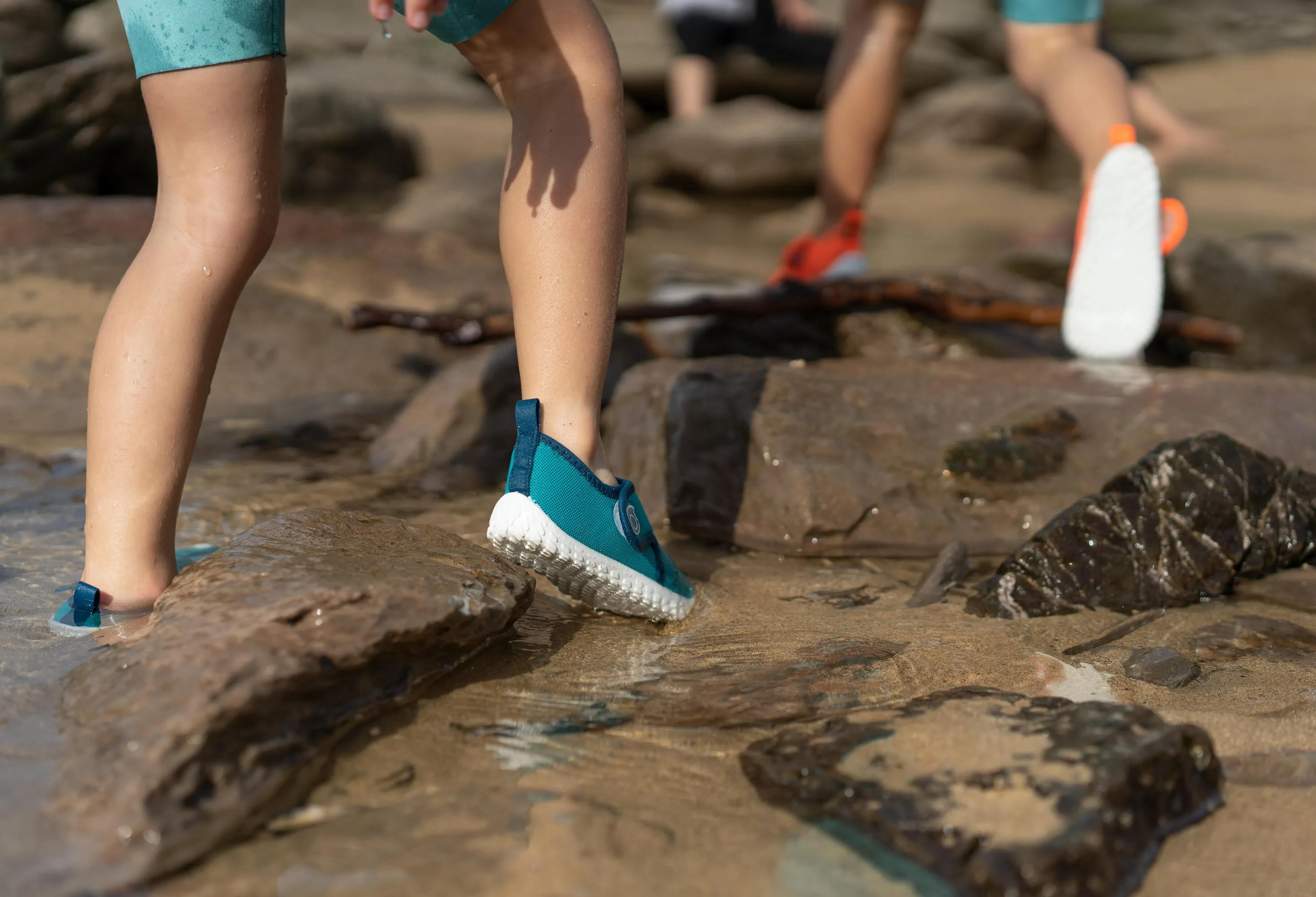 Subea SNK 100 Mesh Water Shoes w Velcro babies