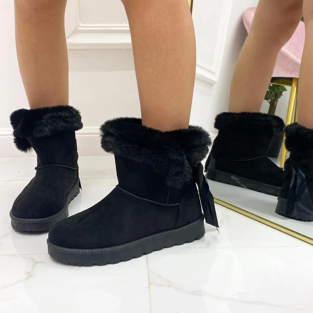 Taylor -  Stivaletto Eskimo Boots Fiocco Comodo Nero