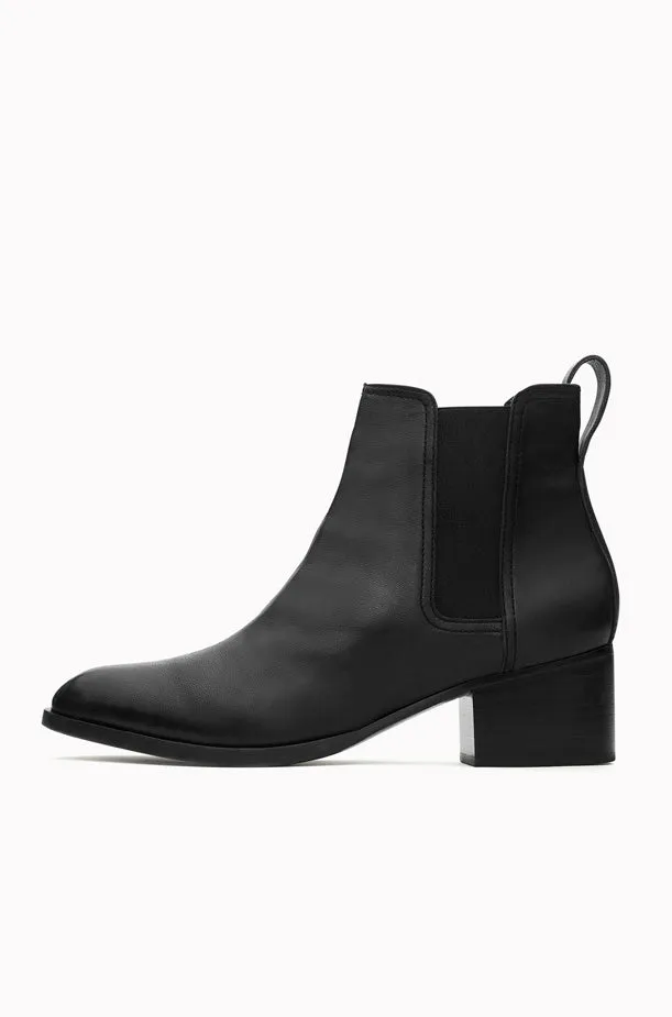 Walker Boot - Black